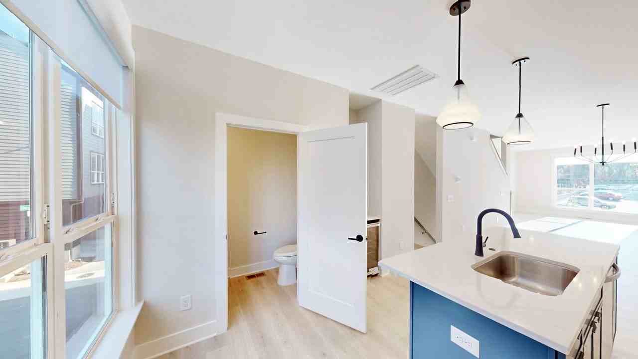 407 407 Devender Lane - Photo 7 of 42