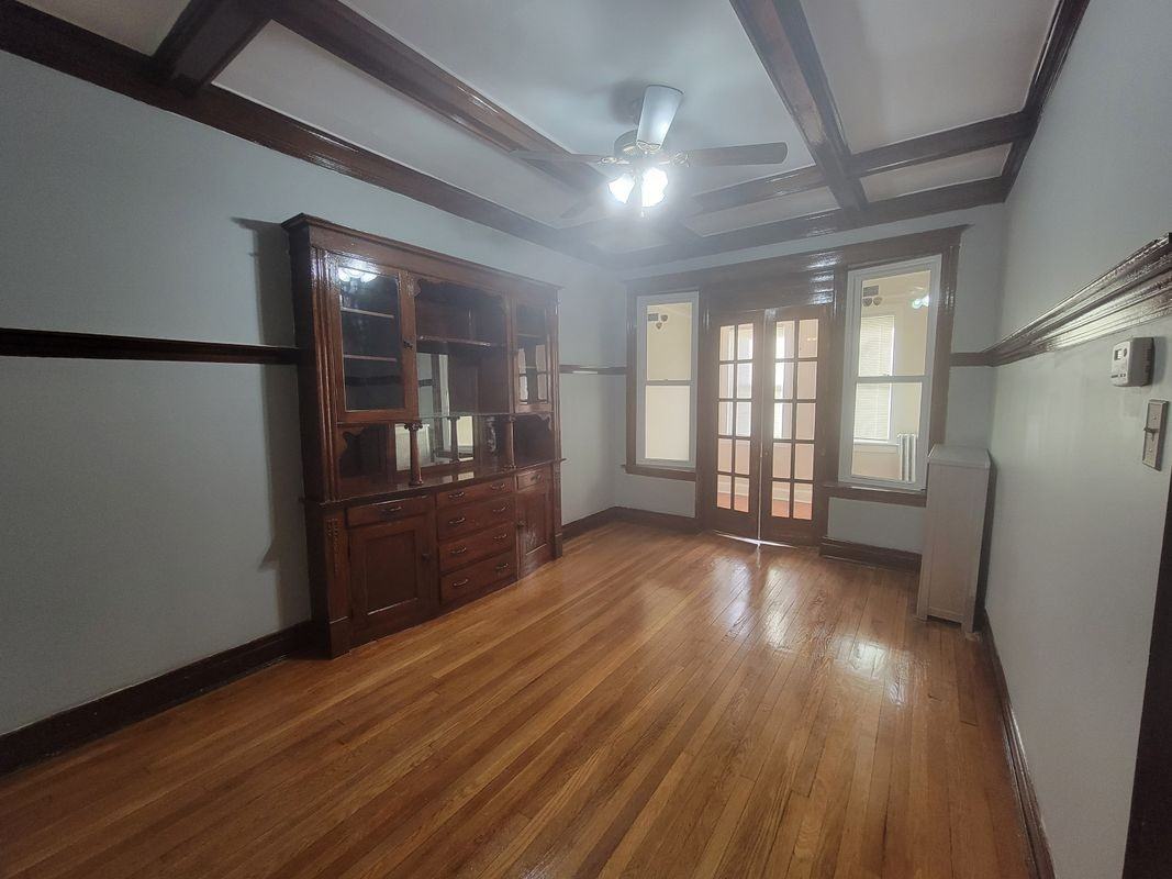 6328 S Saint Lawrence Ave ##1 - Photo 7 of 18