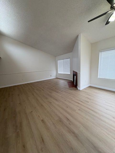 1814 N Vineyard Ave ##F - Photo 4 of 29