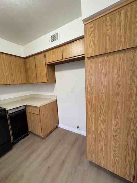 1814 N Vineyard Ave ##F - Photo 7 of 29