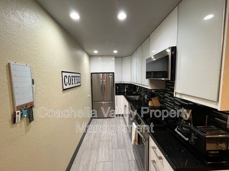 2821 N Los Felices Rd #202 - Photo 6 of 20