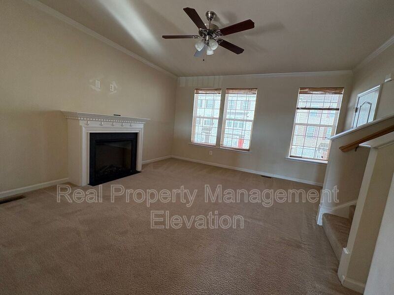 249 Schramm Loop - Photo 7 of 17