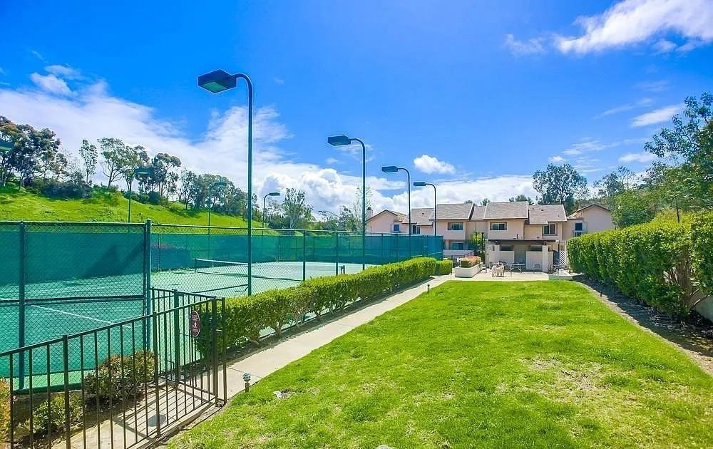 8292 Gilman Dr #50 - Photo 5 of 10