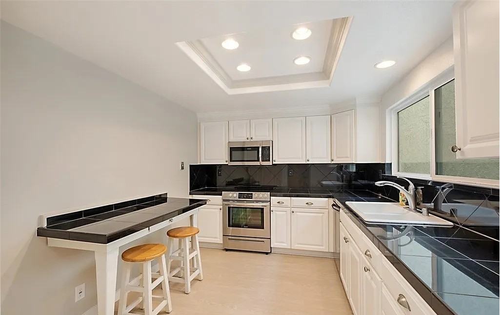 56 Chardonnay #37 - Photo 7 of 7