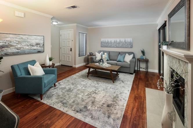 1678 Braddock Ct - Photo 2 of 9