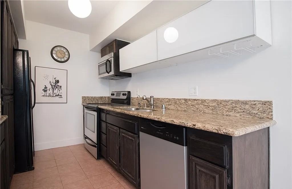 7270 Hillside Ave #104 - Photo 5 of 15