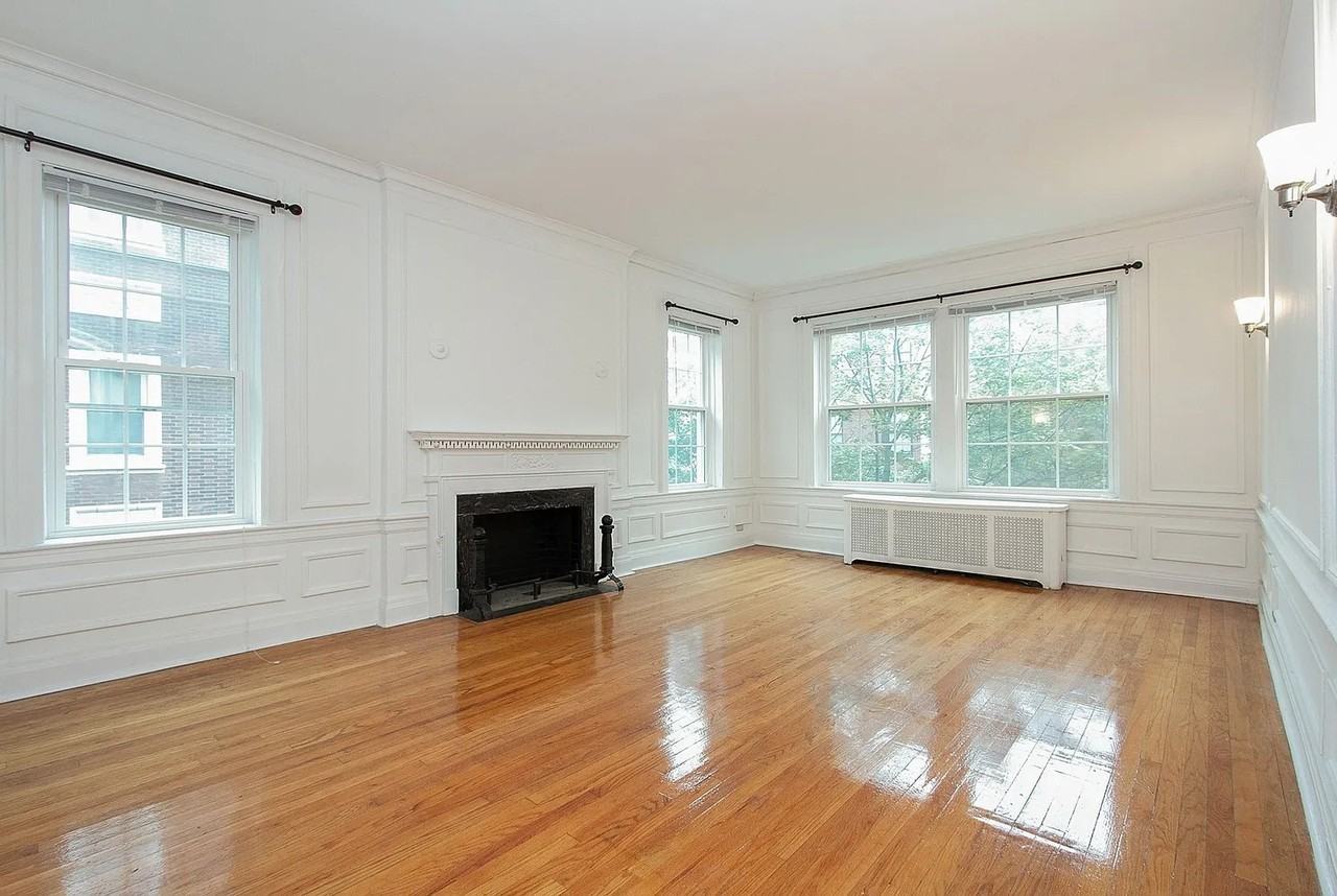 841 E 49th St #2W - Photo 6 of 10