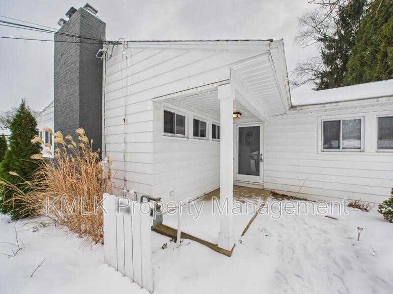 2514 Carson Rd - Photo 5 of 38