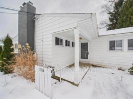 featured image of 2514 Carson Rd