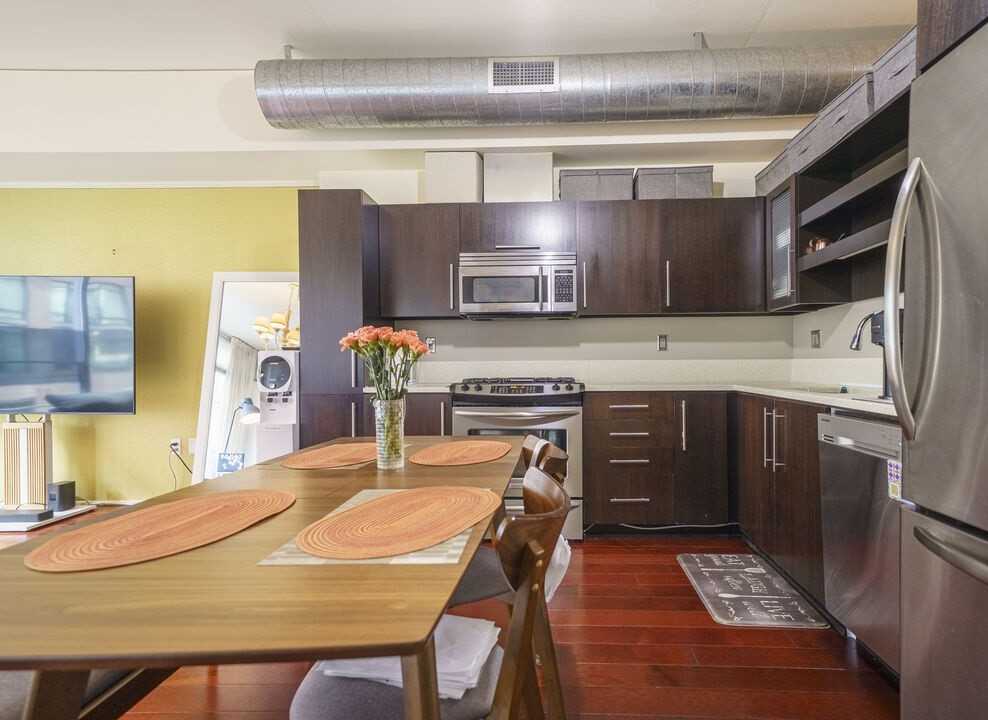 1100 S Hope St - Photo 3 of 4