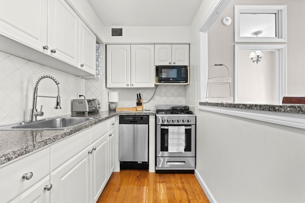 17 Bowdoin St #2B - Photo 4 of 9