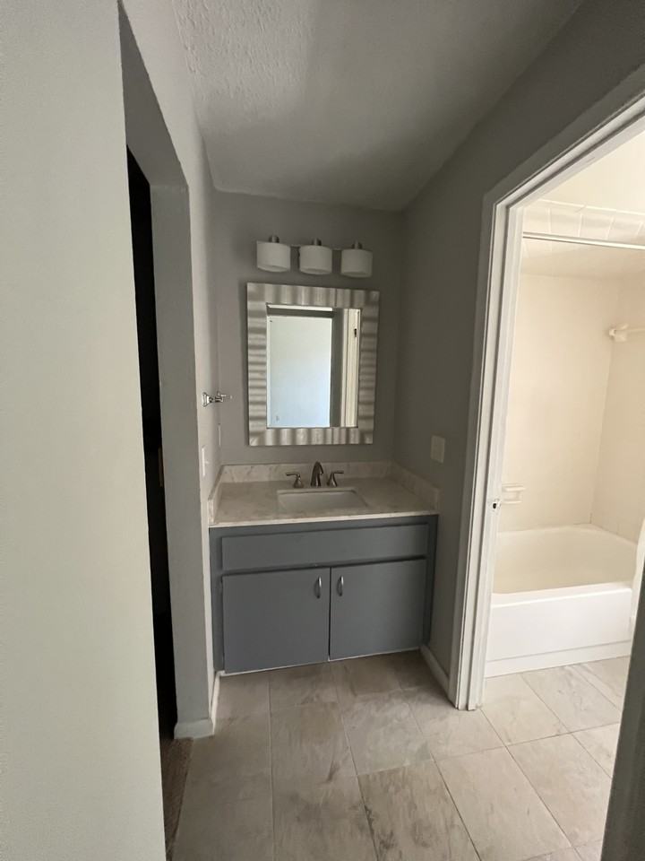 13 Jamaica St - Photo 6 of 6