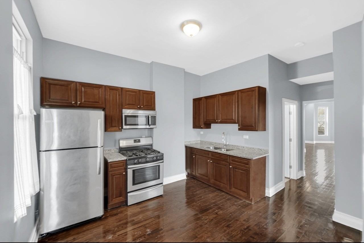 7223 S Union Ave #1 - Photo 5 of 18