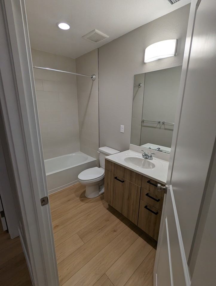 1800 Colorado Blvd #103 - Photo 7 of 9