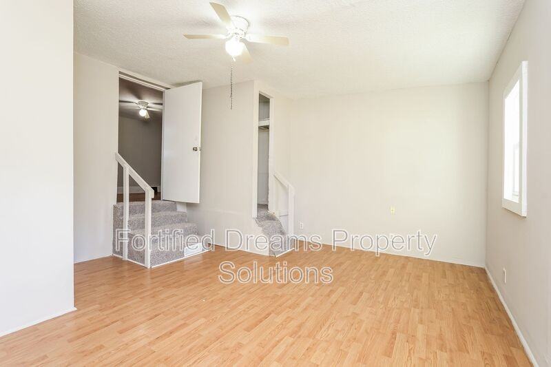 3909 Burtis St - Photo 7 of 14