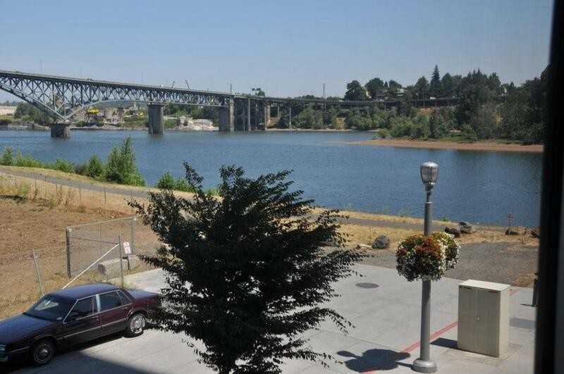 844 S Curry St - Photo 5 of 23