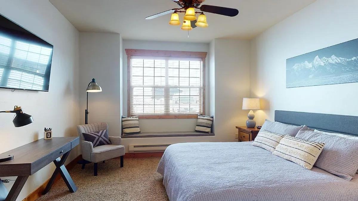 Driggs Centre Dr - Photo 3 of 17