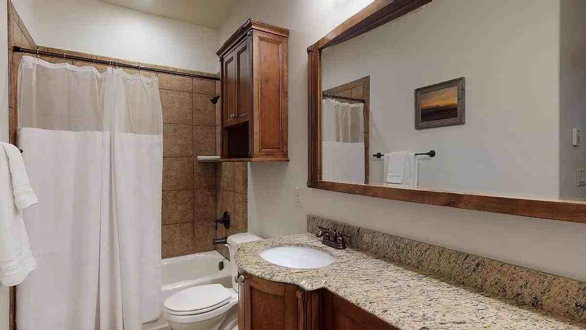 Driggs Centre Dr - Photo 4 of 17