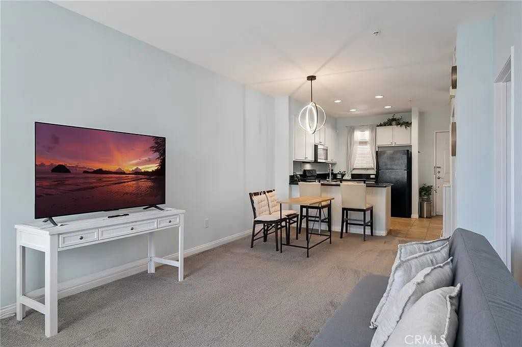 2742 Cabrillo Ave - Photo 2 of 20