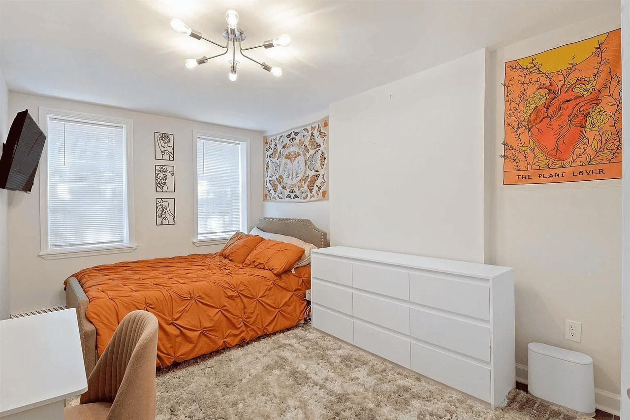 98 Bright St - Photo 4 of 16