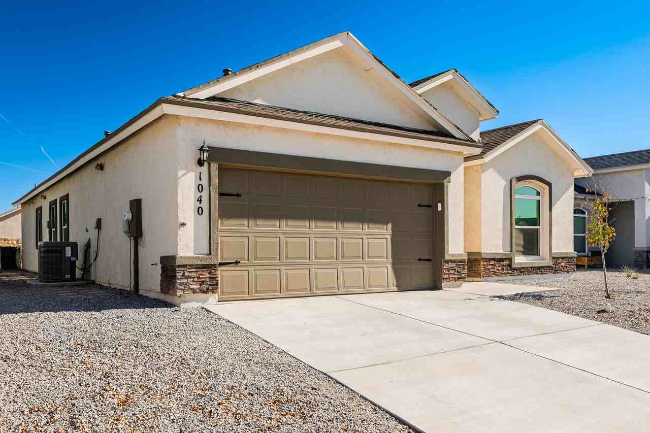 1040 Indigo Sky St #1 - Photo 2 of 50