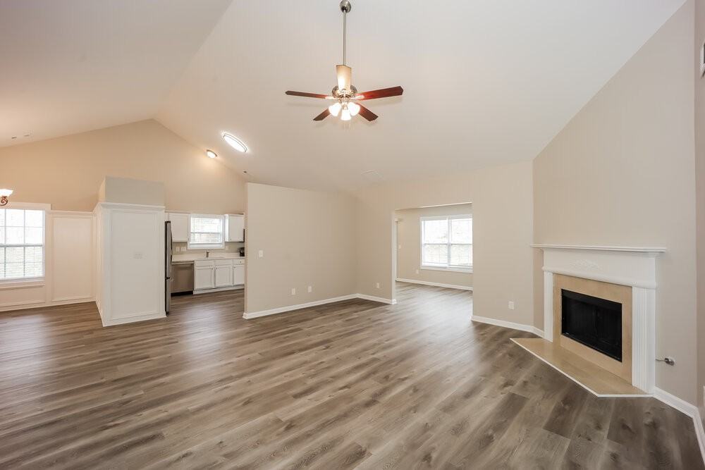 4689 Knights Bridge Ct - Photo 3 of 16