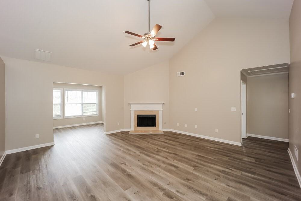 4689 Knights Bridge Ct - Photo 4 of 16