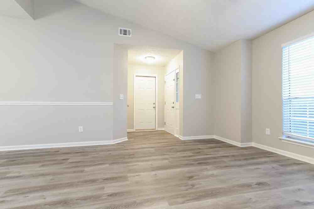 4417 Princeton Ter - Photo 4 of 16