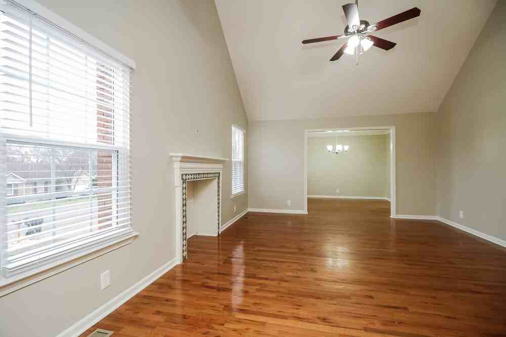 3105 Roundwood Forest Ln - Photo 3 of 16