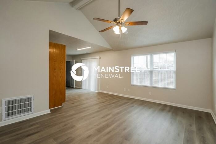 10830 Dorton Dr - Photo 4 of 18