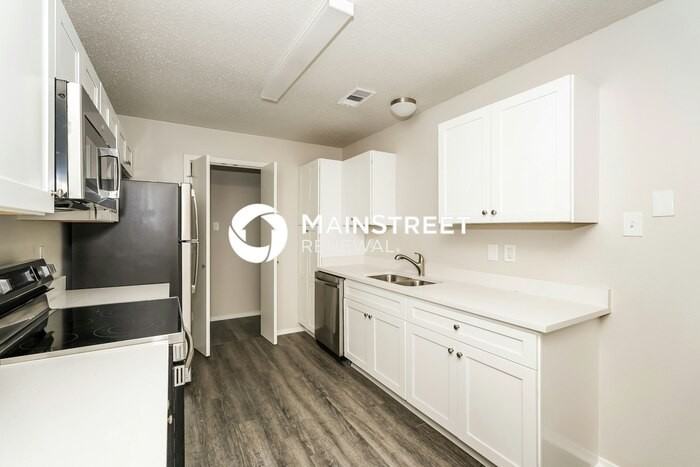 2336 Markland St - Photo 7 of 17