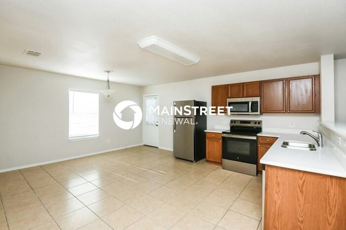 14029 Coyote Trl - Photo 2 of 18