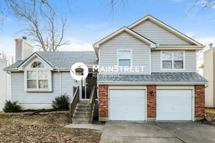 820 Nw Rosaceae Dr - Photo 1 of 1