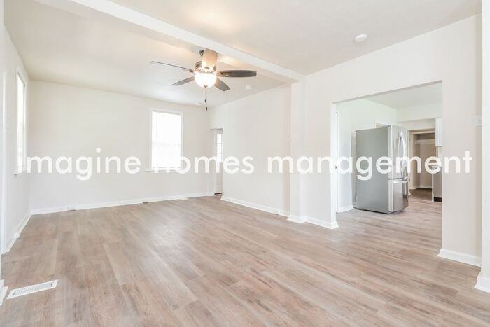 767 Shaw Ave - Photo 5 of 17