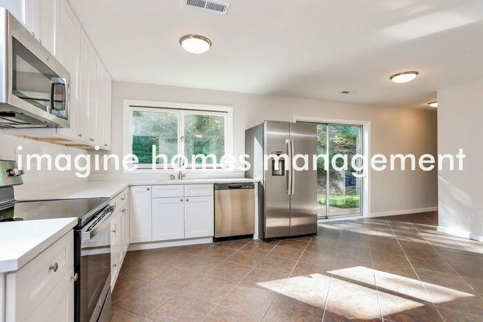 702 Penny Ct - Photo 4 of 18