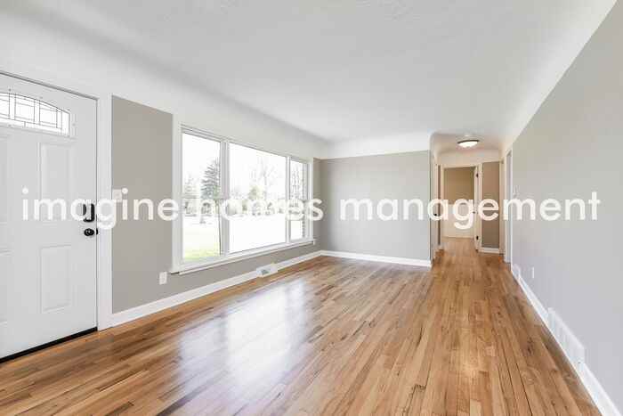 37941 Lake Dr - Photo 4 of 16