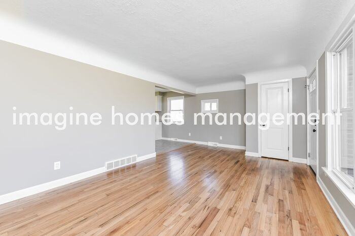 37941 Lake Dr - Photo 5 of 16