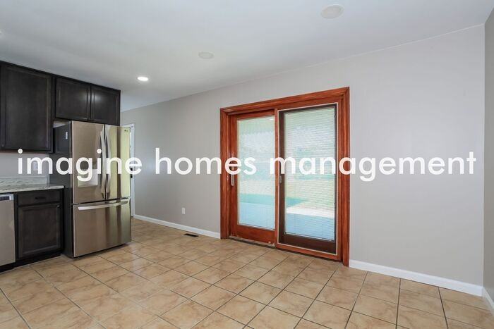 10928 Lemarie Dr - Photo 5 of 14