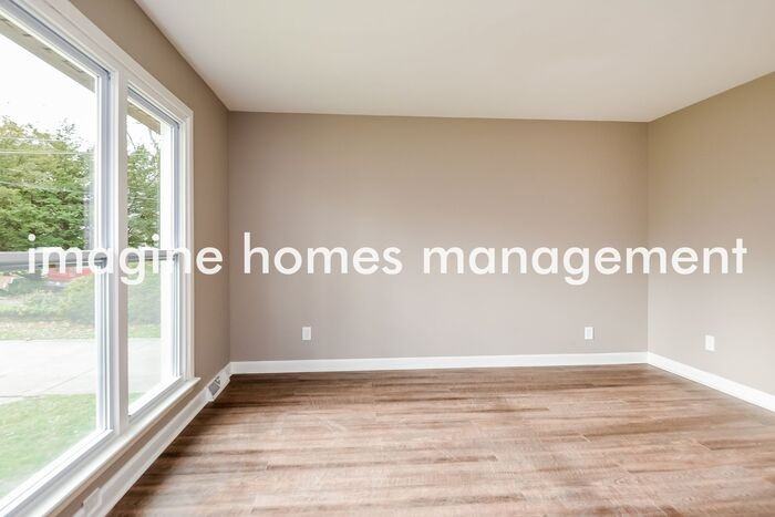 25312 Hall Dr - Photo 6 of 20