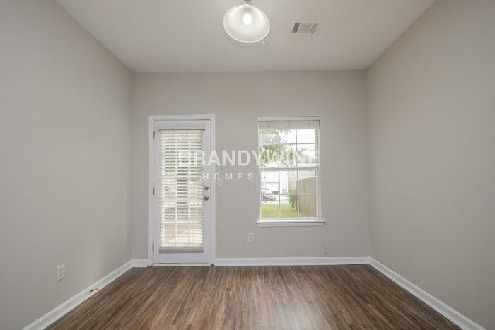 126 Seabreeze Trl - Photo 6 of 26
