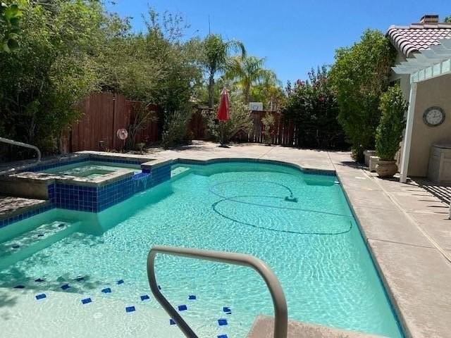 37760 Driscoll St - Photo 2 of 16