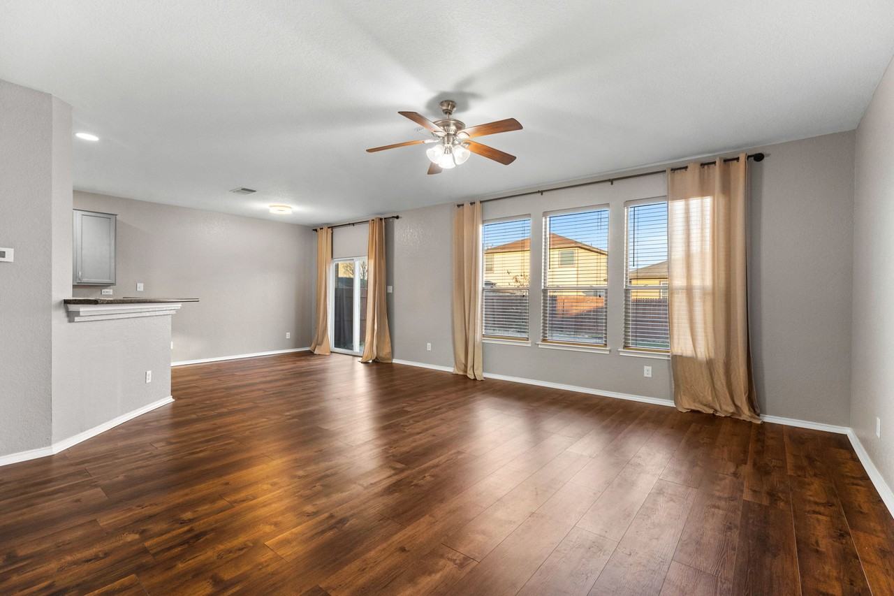 4342 Safe Hbr #1 - Photo 5 of 22