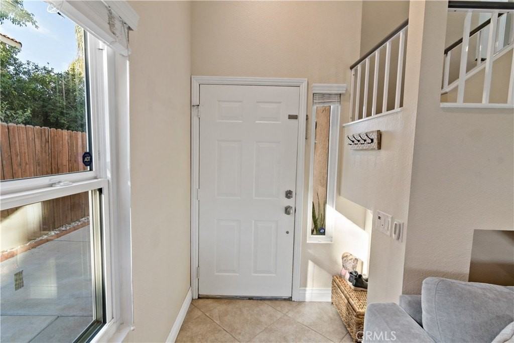 2025 Fairmont Dr - Photo 5 of 36