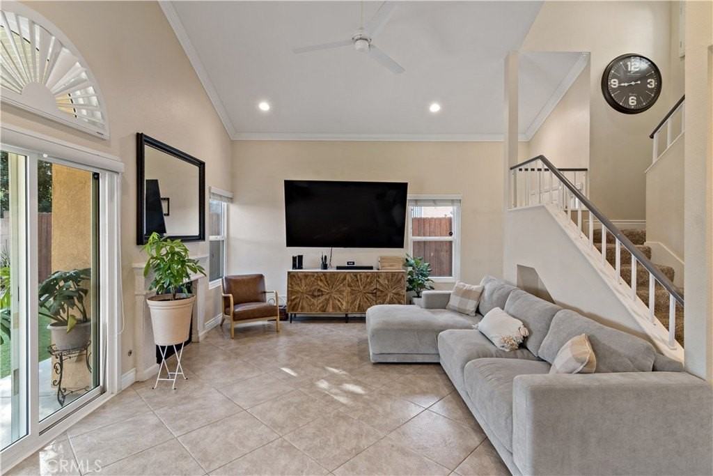 2025 Fairmont Dr - Photo 7 of 36