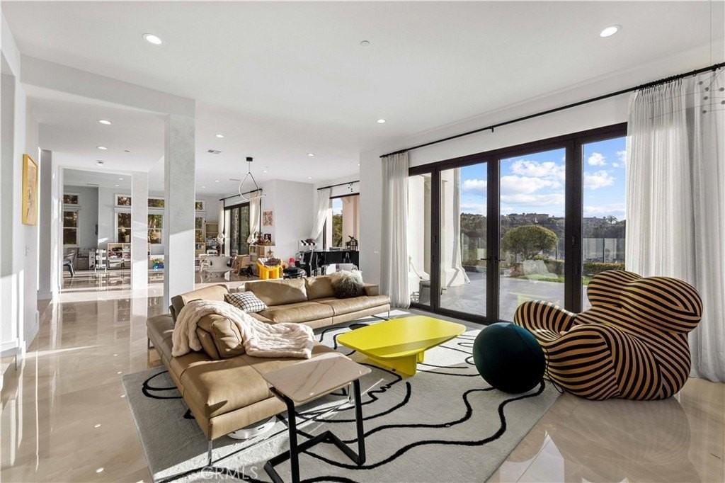 37 Vista Luci - Photo 4 of 28