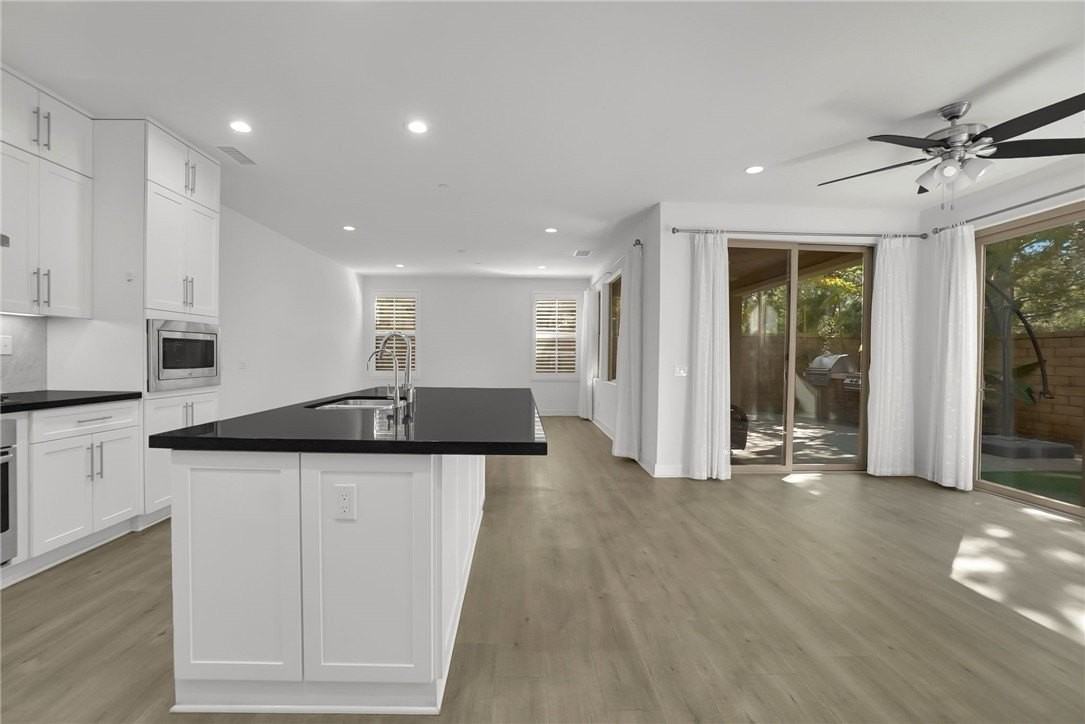 30 Lilac - Photo 2 of 9