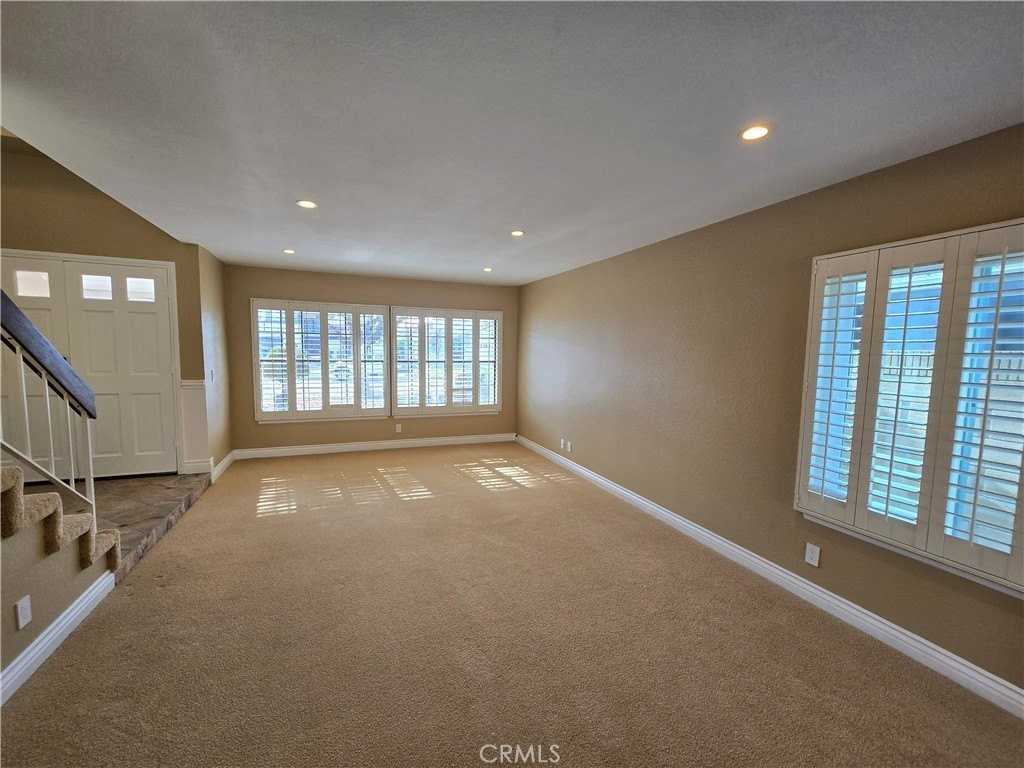 13117 Dussen Ln - Photo 2 of 30