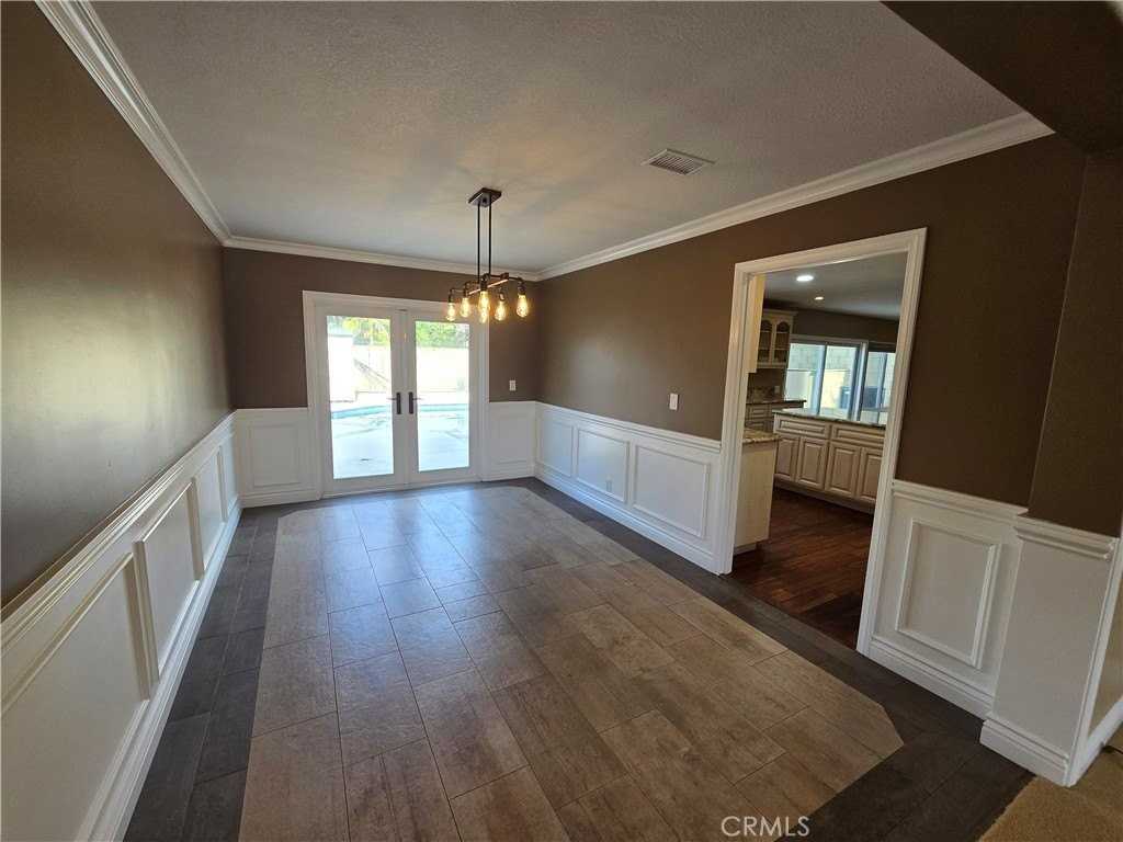 13117 Dussen Ln - Photo 5 of 30