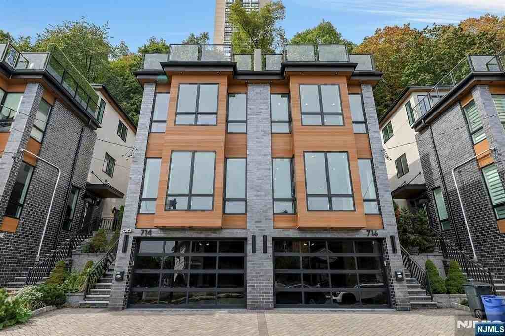 714 Undercliff Ave - Photo 2 of 45