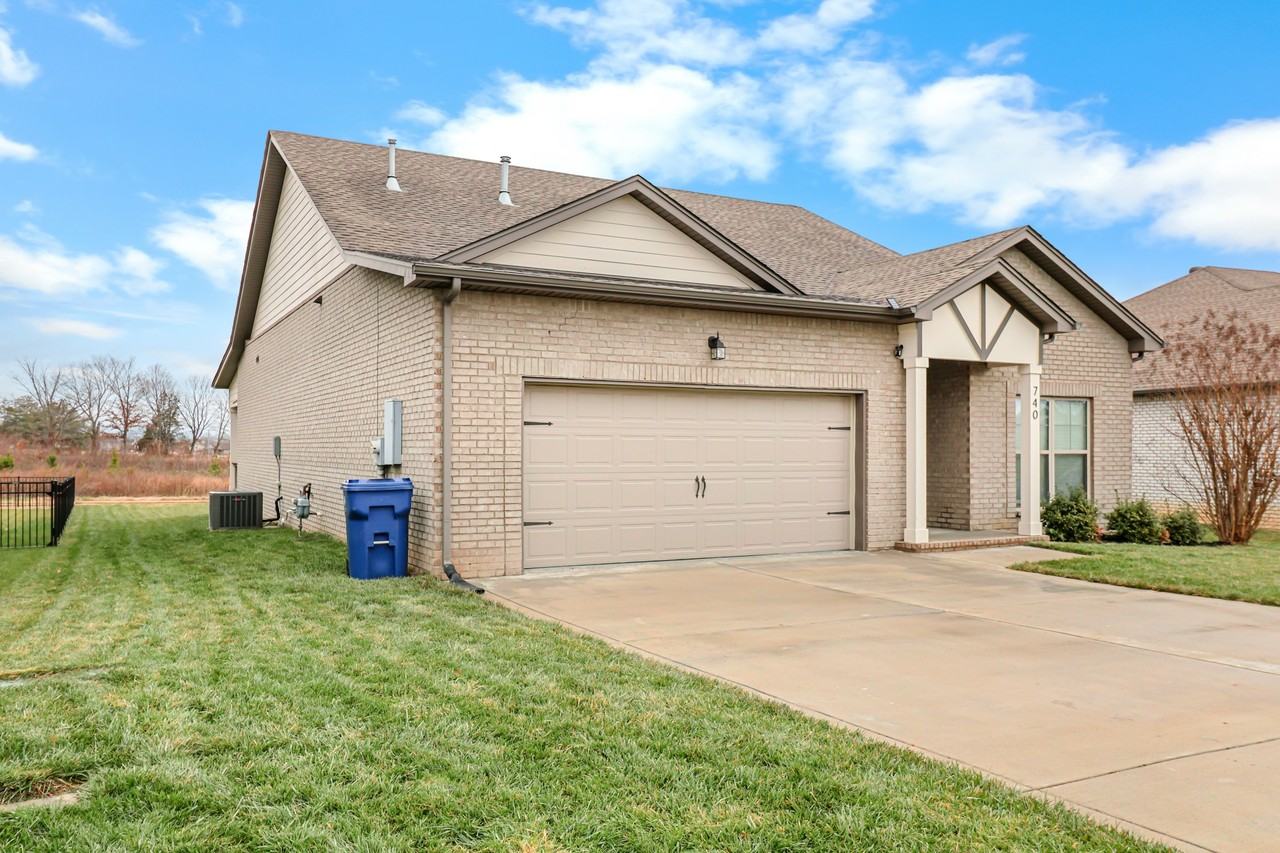 740 Jersey Dr #1 - Photo 4 of 29